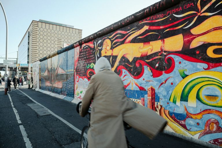 East Side Gallery à Berlin – Le Mur transformé en galerie d’art en plein air