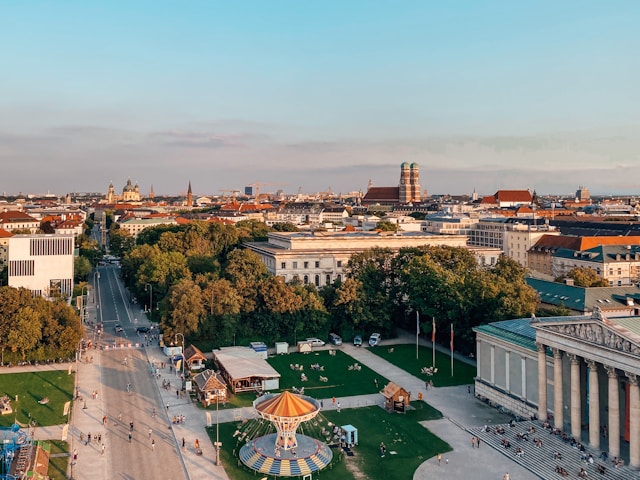 Munich, photo par Jan Antonin Kolar , unsplash