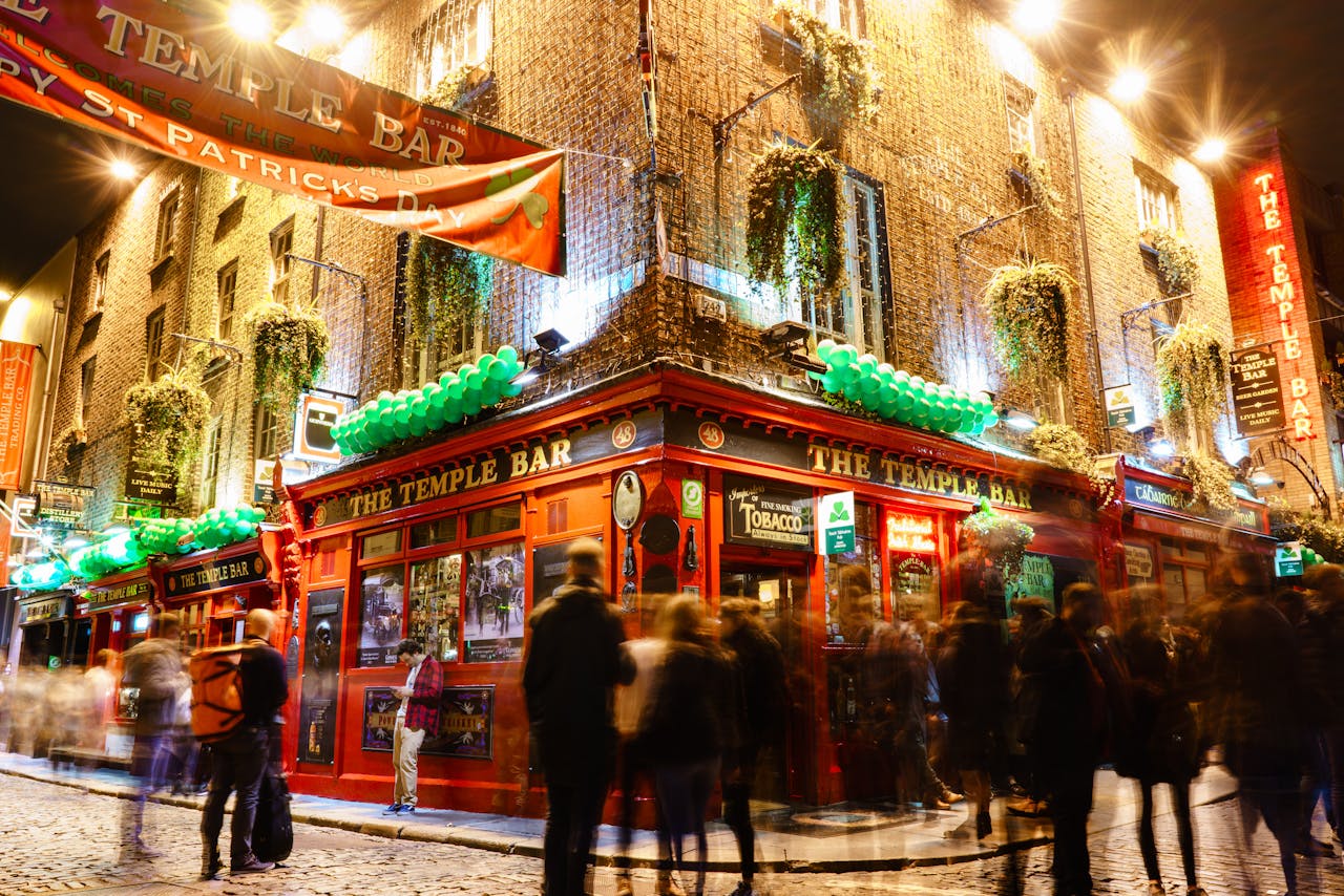 Pub Irlandais, photo par David Costello / pexels