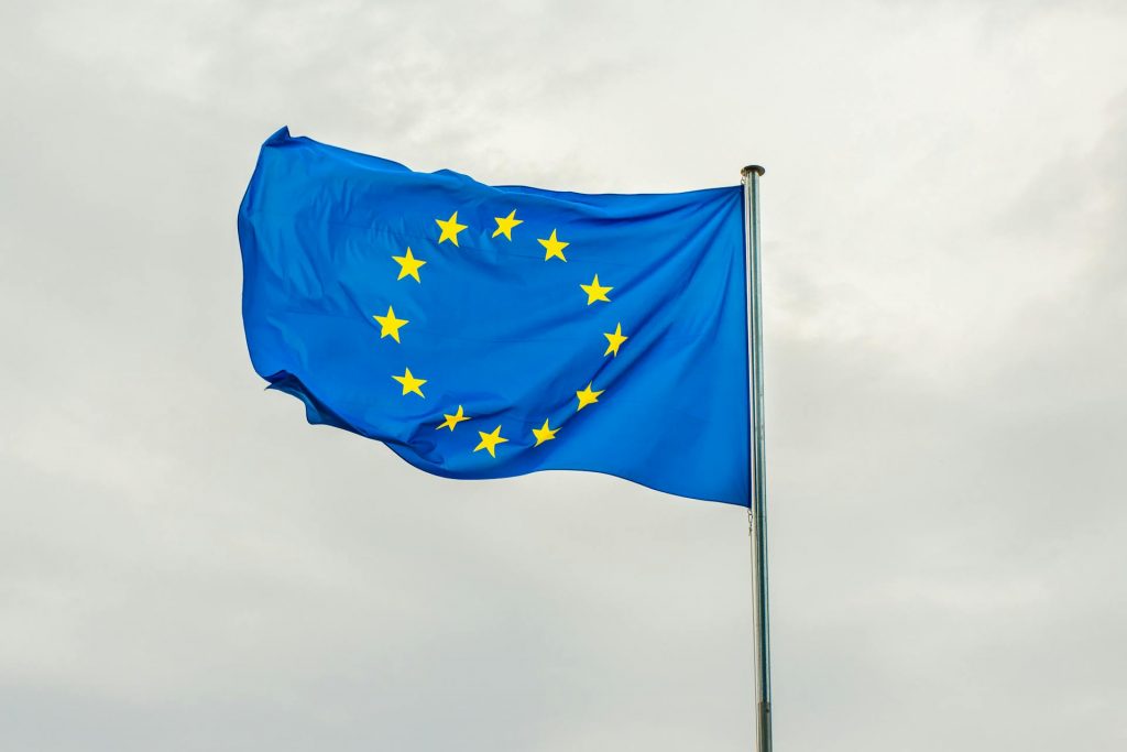 Drapeau Européen, photo par dusan cvetanovic / Pexels
