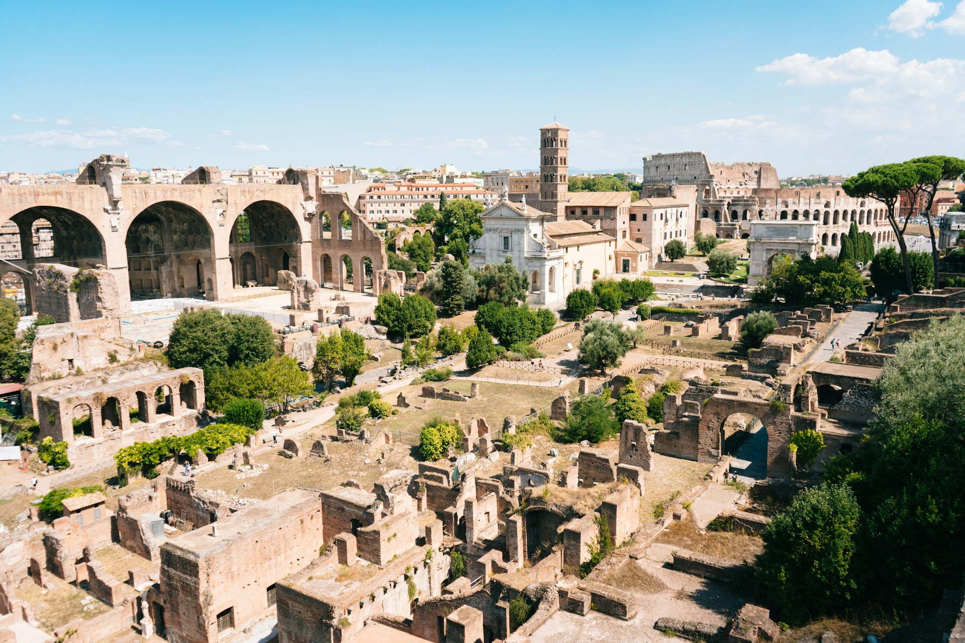 Forum romain, photo par Fabio Fistarol / unsplash