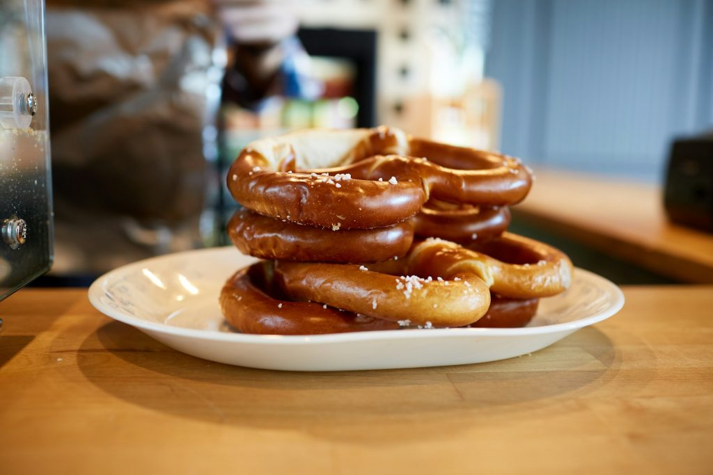 Bretzels moelleux, photo par David Todd McCarty / unsplash