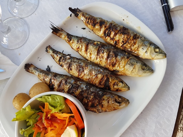 Sardinhas Assadas (Sardines grillées à la portugaise)