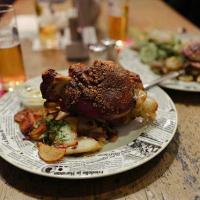 Schweinshaxe (Jarret de porc grillé)